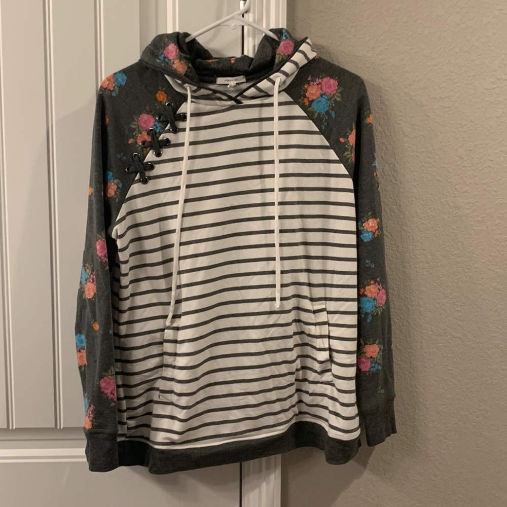 Medium Maurice’s hoodie
